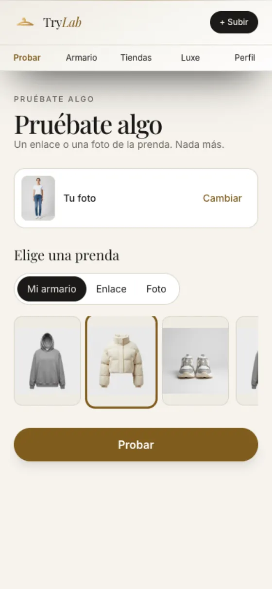 TryLab con tu foto y las prendas de tu armario para elegir